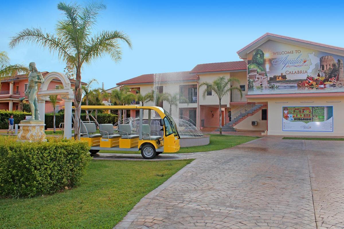 Club Esse Aquilia Beach Village Badolato Marina Ngoại thất bức ảnh